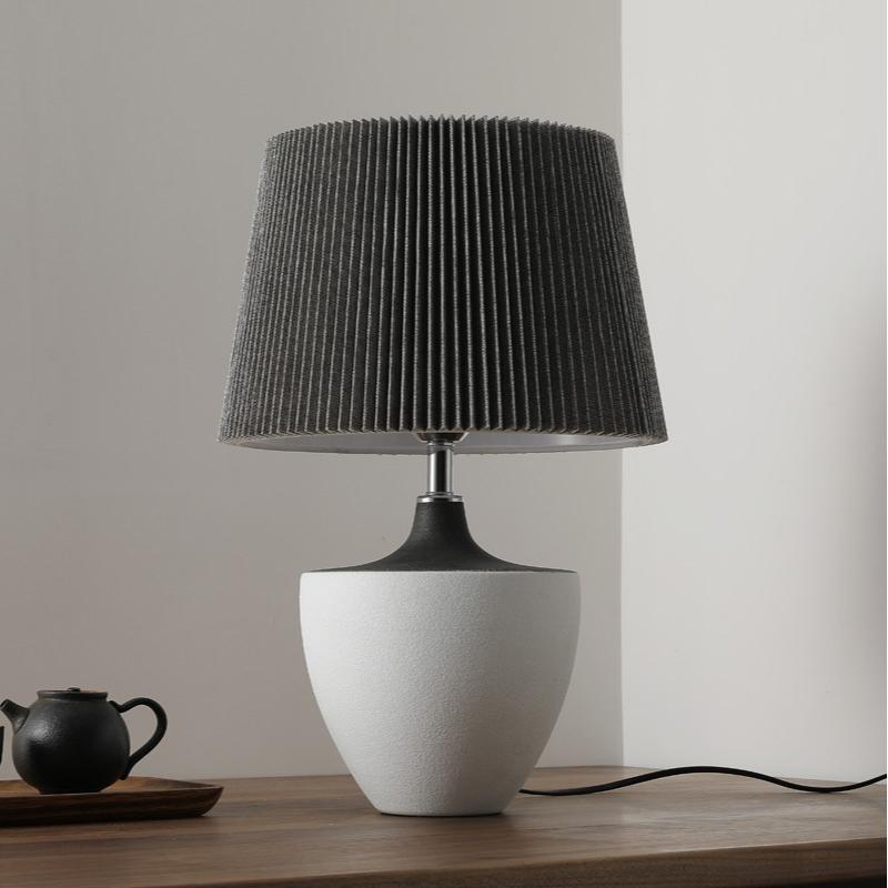 beige ceramic table lamp 02