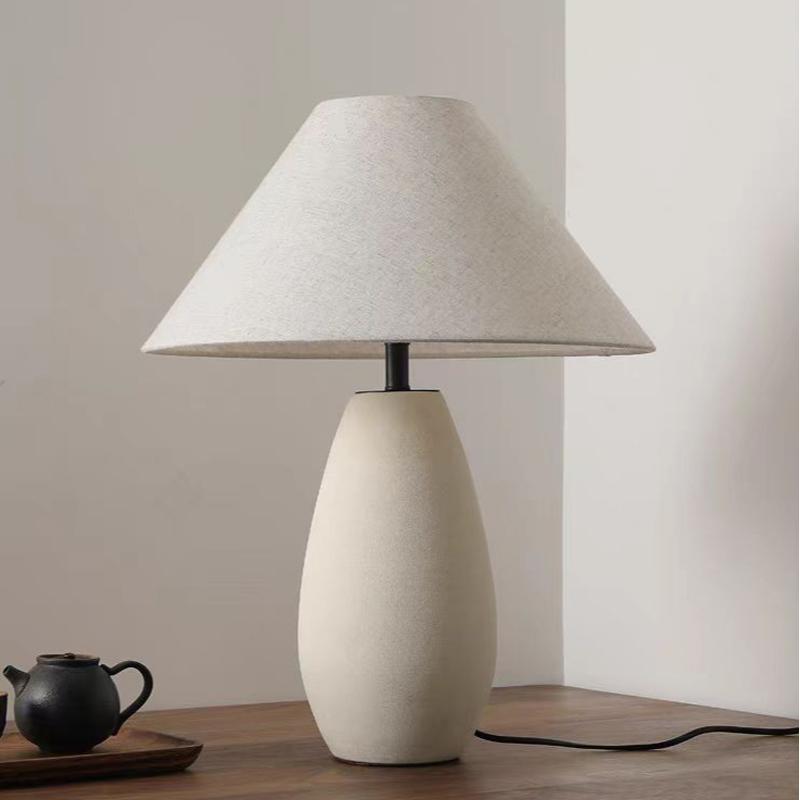 white ceramic table lamp 02