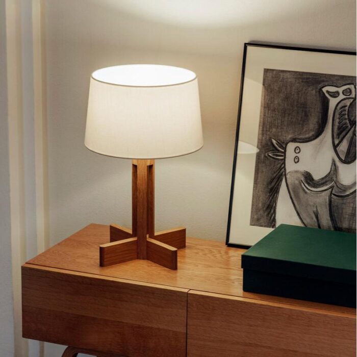 Wood table lamp 02