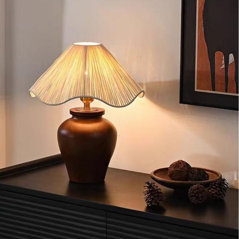 black wood table lamp 03