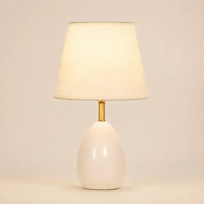 Small Cream Table Lamp T30-008