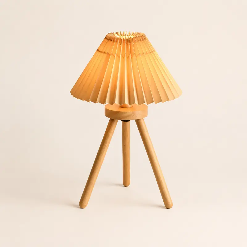 Wooden tripod table lamp T3016