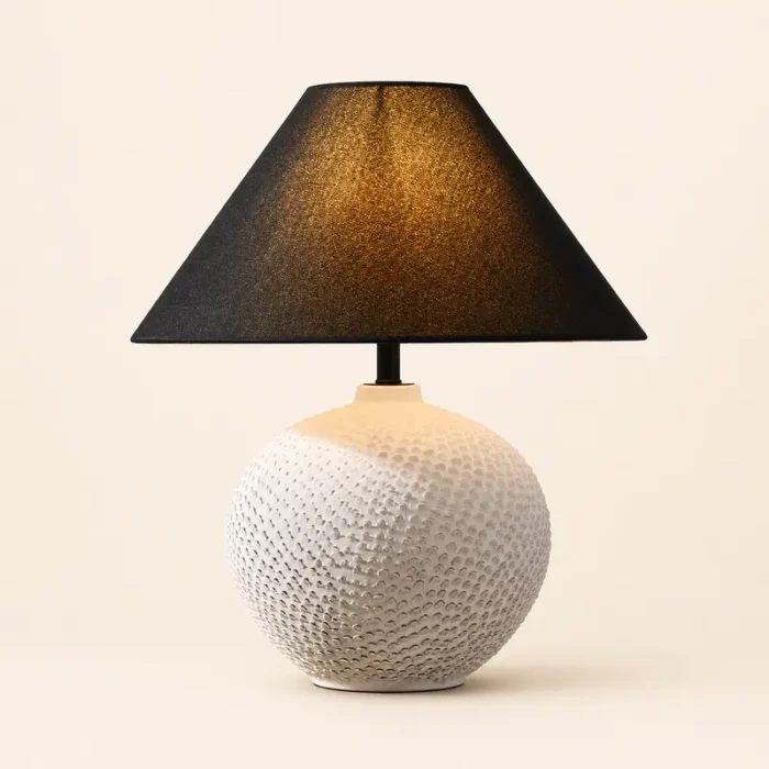 Small ceramic bedside lamp T2017